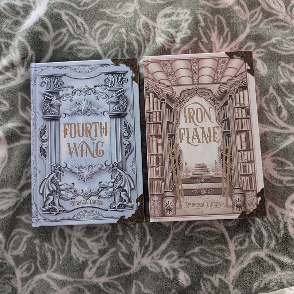 Fourth Wing and Iron Flame Books